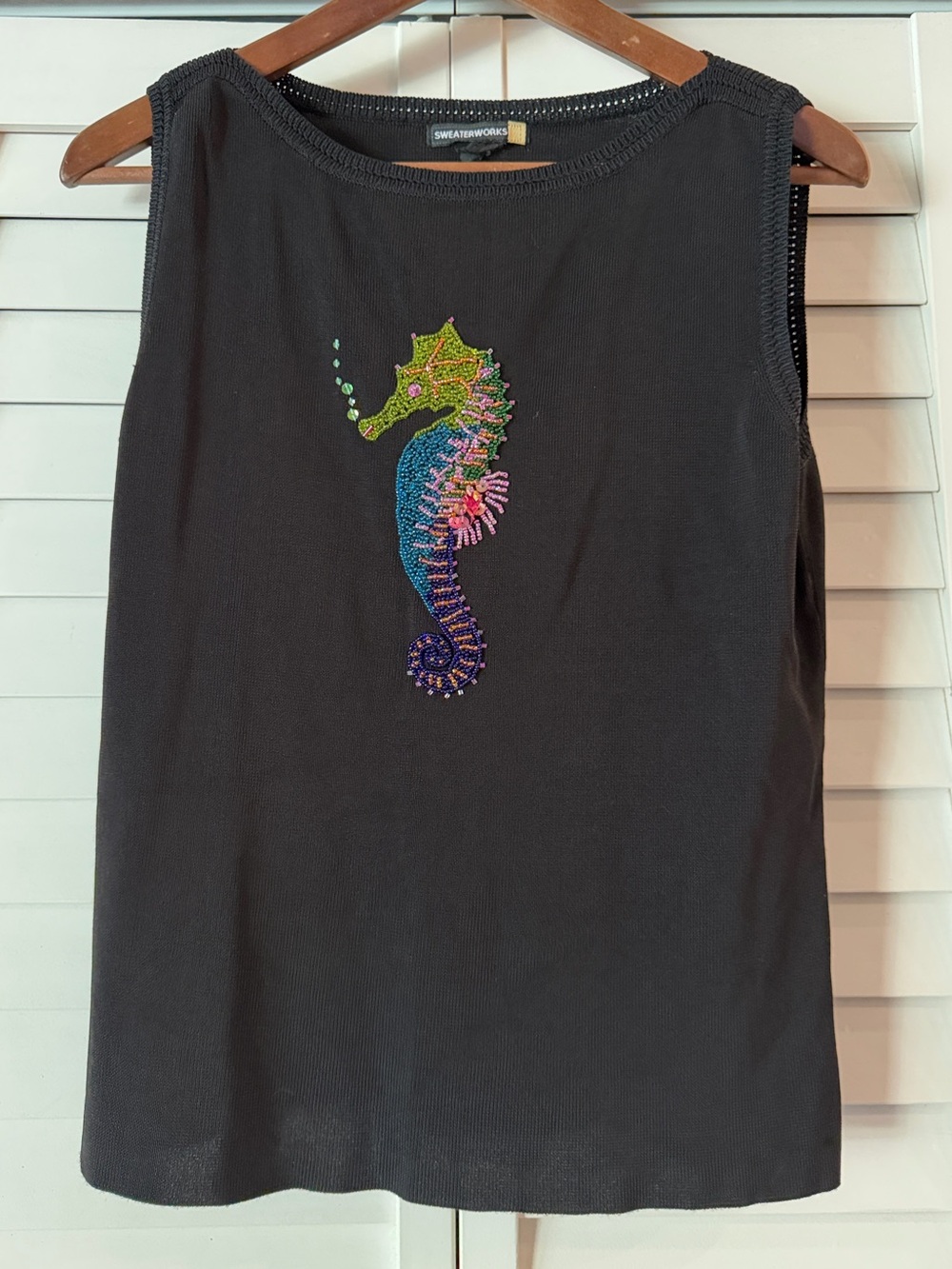 Sweaterworks Sleeveless Beaded Seahorse Top - Size L